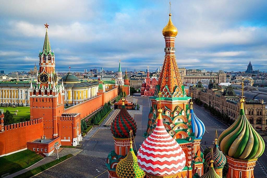 Красная площадь: Кремль и собор Василия Блаженного с высоты