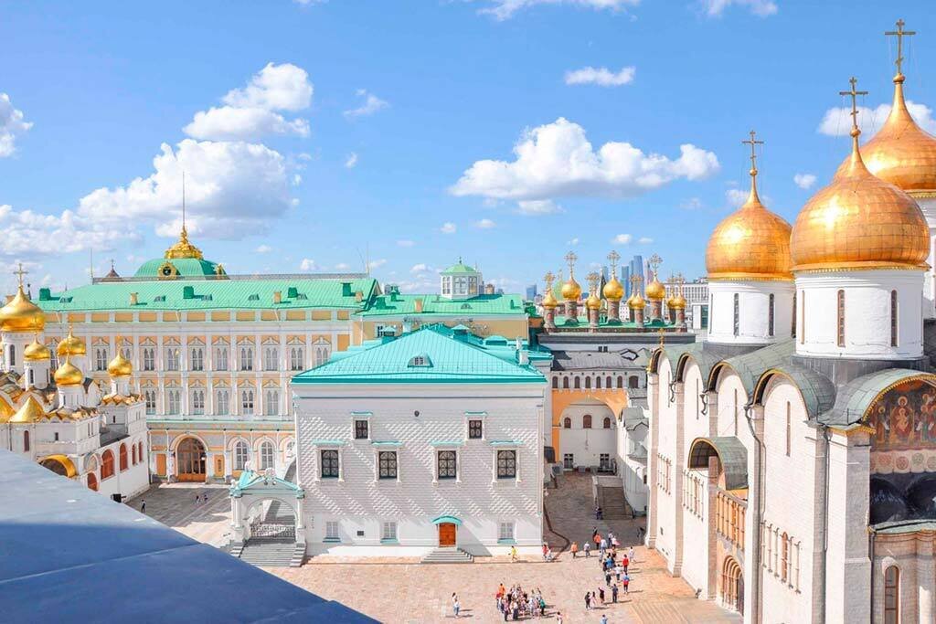 Соборная площадь Московского Кремля